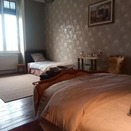 Bed & Breakfast L'ancienne école Geay (Deux-Sevres)