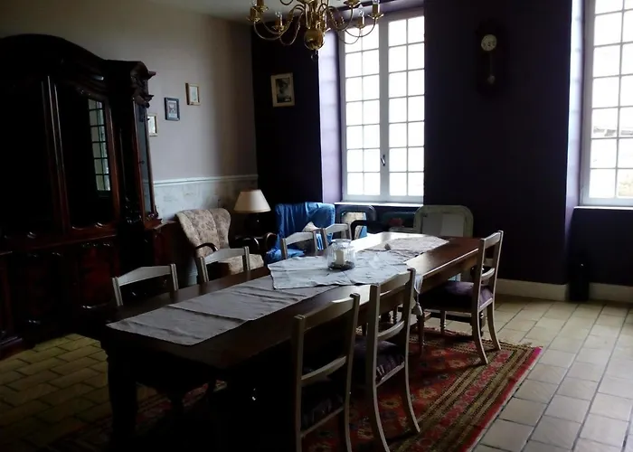 L'ancienne Ecole Bed & Breakfast Geay (Deux-Sevres)